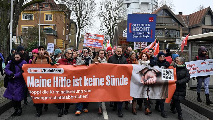 Streit um Abtreibung vor Gericht