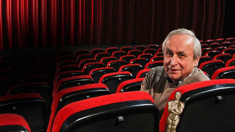 Kinobesitzer Peter Hofmann lebt für Filme. I Foto: Carmen Schmitt