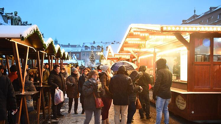 Der Weihnachtsmarkt am Maxplatz soll mit neuen Ideen belebt werden:  Sieben teils langjährige Händler bekamen eine Absage.  Ronald Rinklef