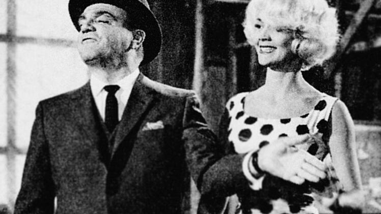 Liselotte Pulver spielt im Klassiker "Eins, Zwei, Drei" von 1961 an der Seite von James Cagney.