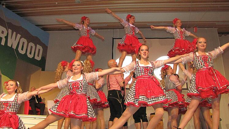 Artistisch: die Universe Dance Company aus Aschbach