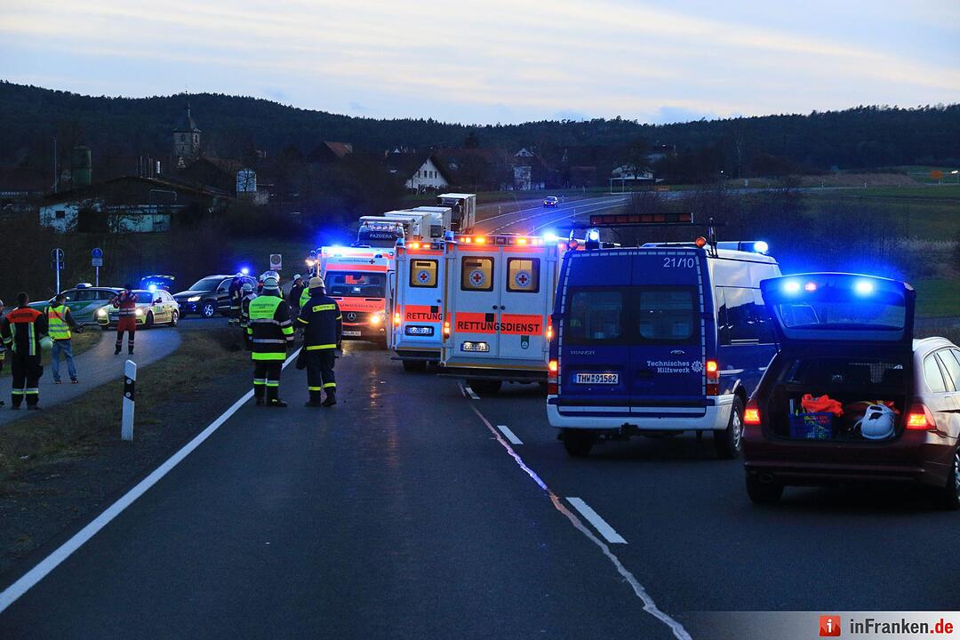 Hafenpreppach: Pkw kollidiert mit Traktor