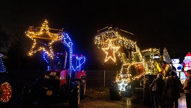 Traktor-Lichterfahrten 2023 in Franken: weitere Termine best&auml;tigt
