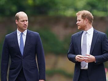 Fr&uuml;her waren Prinz William (links) und Prinz Harry ein eingefleischtes Team. Jetzt sind sie bitter verfeindet.