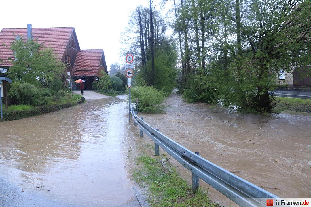 Land unter in Mittelfranken: Massive Regenmengen treffen das Nürnberger Land