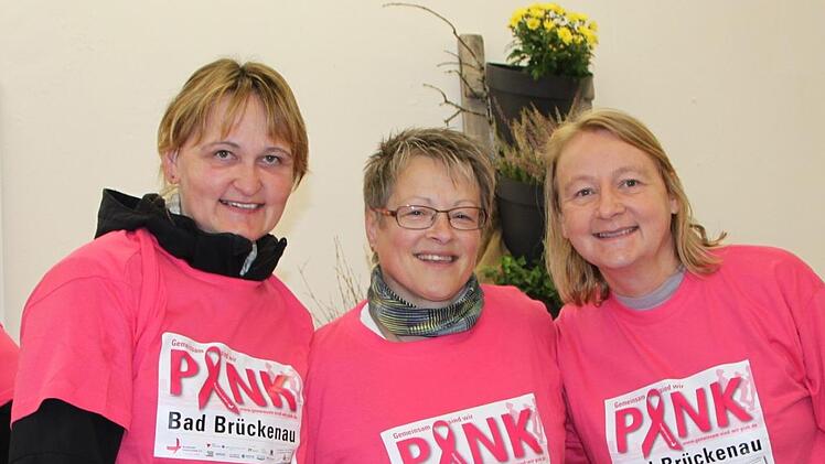 Jährlich am 3. Oktober laufen in Bad Brückenau Frauen zugunsten der Brustkrebsvorsorge. Foto: Ulrike Müller