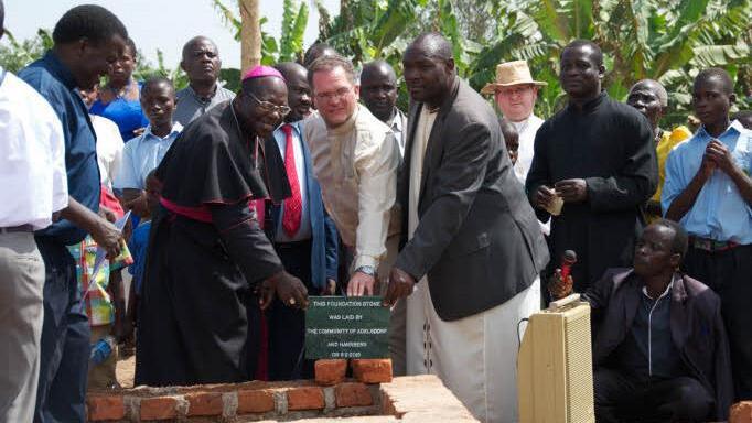 Grundsteinlegung für ein Wohnheim Foto: Reinmann