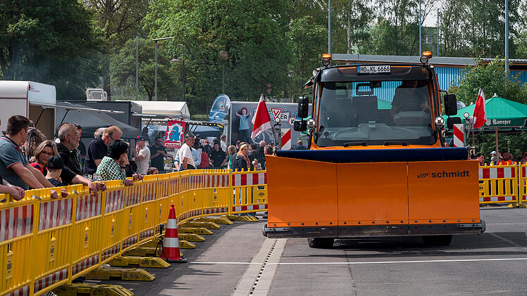 Marktredwitz: 1. Bayerische Schneepflugmeisterschaft