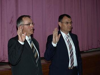 2. Bürgermeister von Oerlenbach ist Gerhard Fischer (links), 3. Bürgermeister Robert Erhard. Fotos: Stefan Geiger