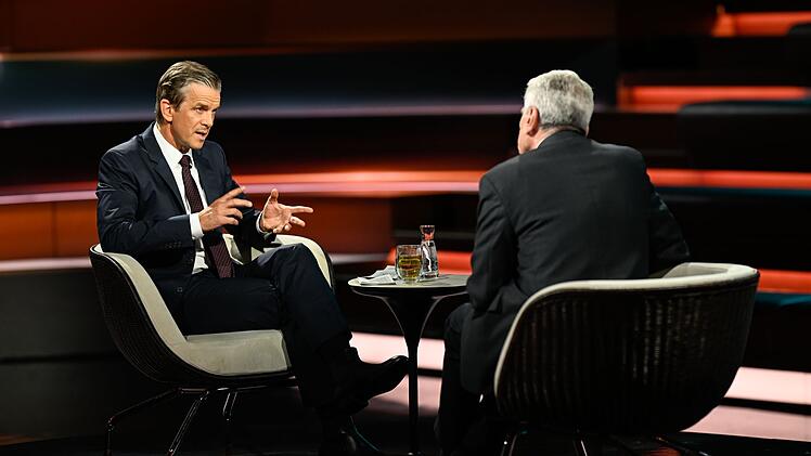 ZDF-Moderator Markus Lanz wollte in seiner Sendung unter anderem von Joachim Gauck wissen, ob die AfD verboten werden sollte.