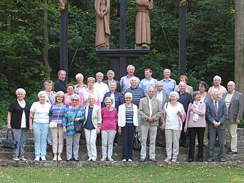 Das Erinnerungsfoto gehört zu jedem Klassentreffen dazu. Foto: privat