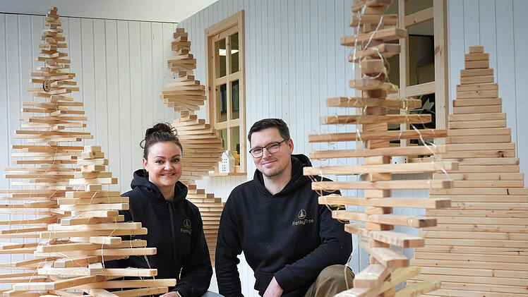 Alle Jahre wiederverwendbar: Holzb&auml;ume liegen im Trend