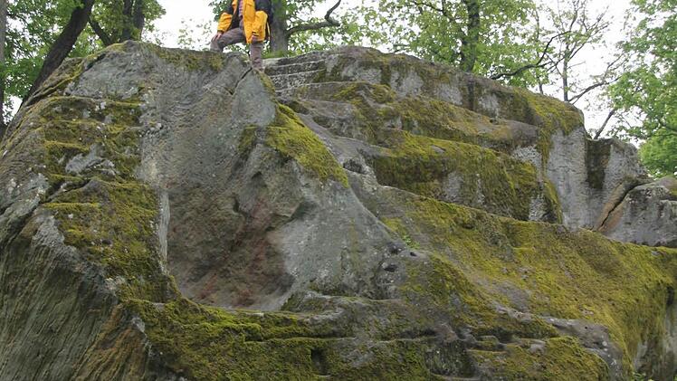 Burgherr: An der Ruine Rotenhan wurde auch der zweite Stock erobert.