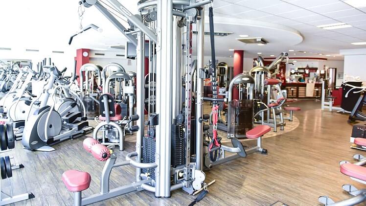 Erlangen: Fitnessstudio "Ladys First" weist Transfrau ab - folgt ein juristisches Nachspiel?