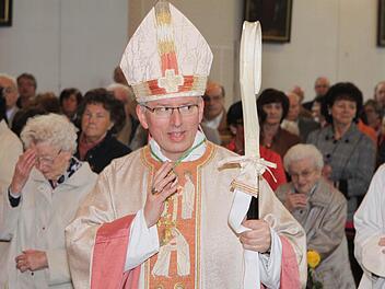 Abt Maximilian Heim kehrte zur Feier seines Priesterjubiläums in seine Heimatstadt Kronach zurück.  Foto: Michael Wunder