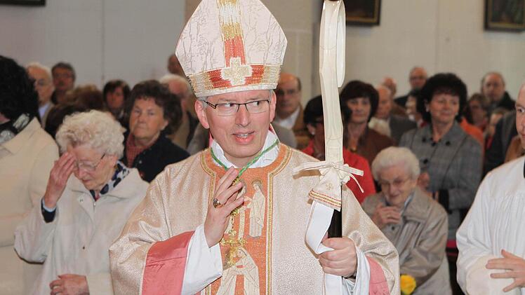 Abt Maximilian Heim kehrte zur Feier seines Priesterjubiläums in seine Heimatstadt Kronach zurück.  Foto: Michael Wunder