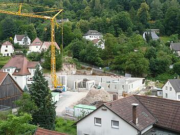 Kommt neben dem Neubau  im Spiegel 12 eine zweite Wohnanlage mit weiteren 19 Wohneinheiten dazu? Solche Pläne hat der Investor und verhandelt deswegen mit der Stadt.privat