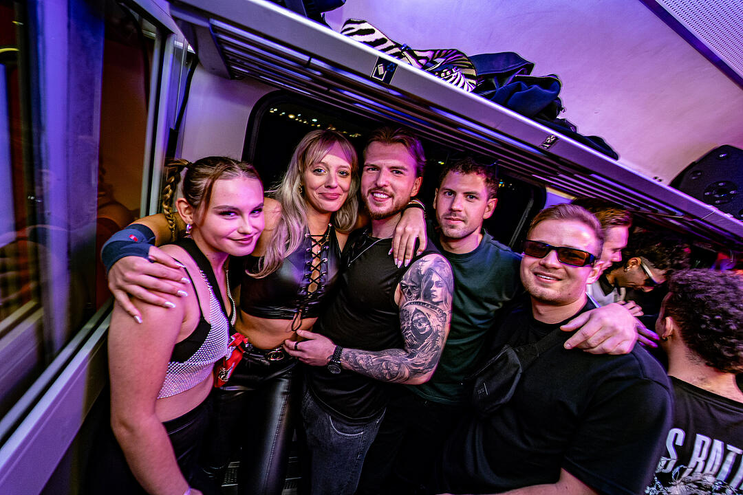 Die beste Party im Zug!