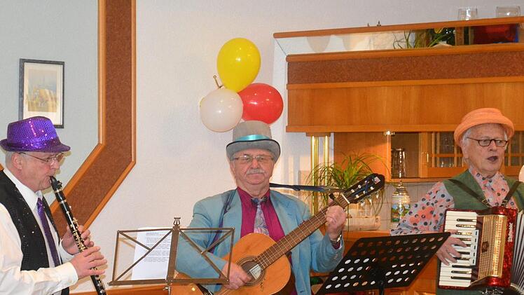 Die Faschings-Combo v.l. Pizzi Gutmann, Edi Seller und Robert Bauch. Arthur Stollberger