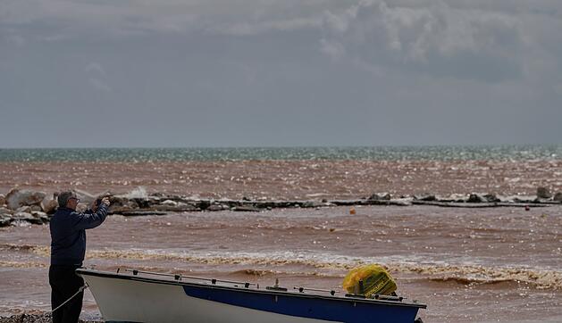 Starke Regenf&auml;lle und Saharastaub setzen &Auml;g&auml;is zu