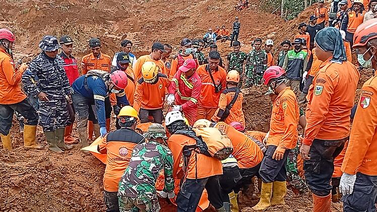 Erdrutsch in Indonesien