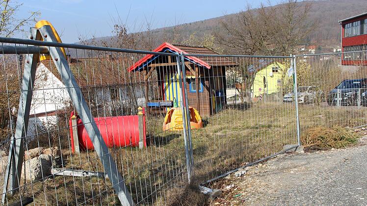 Der Spielplatz soll bis zum Sommer neu gestaltet werden. Julia Raab