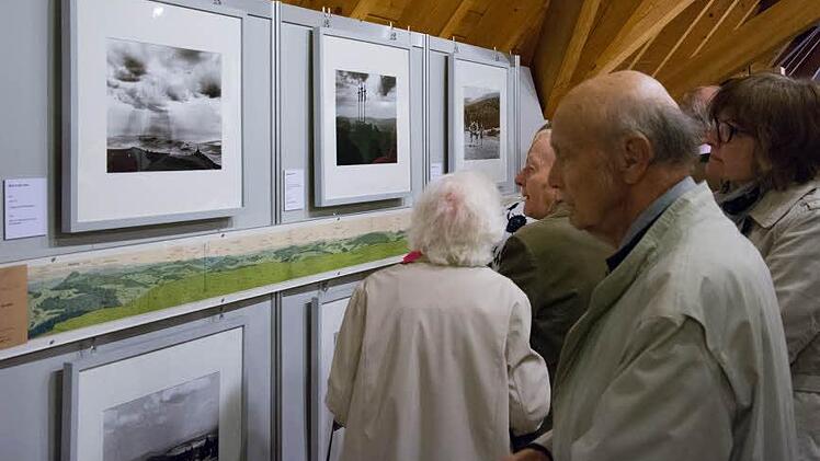 Ausstellungseröffnung auf Schloss Aschach  Foto: Björn Hein