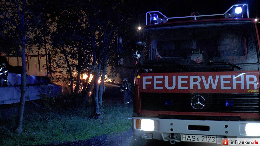 Hoher Sachschaden bei Scheunenbrand in Knetzgau