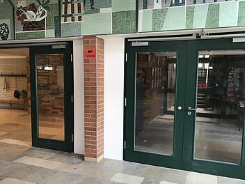 Neue  Brandschutztüren           in der Poxdorfer SchuleFoto: Dagmar Niemann