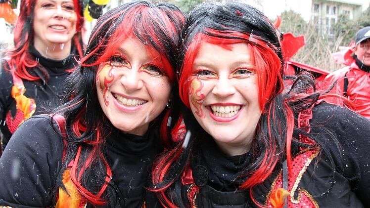 Marktplatztreiben in Stadtsteinach. Foto: Jürgen Gärtner