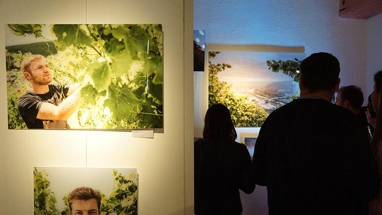 Aus dem Saaletal hat Winzer Lorenz Neder (links oben) in Ausstellung und Buch Eingang gefunden. Foto: Arkadius Guzy