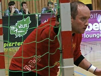 Coburgs Torsteher Jan Kuhlanek hielt in der ersten Halbzeit überragend, konnte das Niveau nach der Pause aber nicht halten. Fotos: Iris Bilek