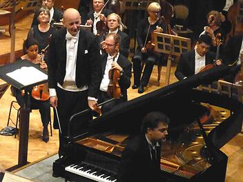 Anm Ende des Konzerts: Andrei Licaret und Gerd Schaller. Foto: Ahnert