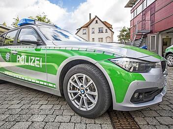Noch fährt die Polizei im Kreis grün-silber; hier ein Streifenwagen der Inspektion Haßfurt.  Foto: René Ruprecht