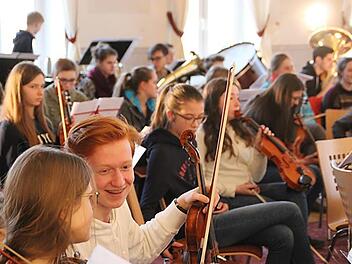 Noch  stecken die Schüler   mitten in der Probenarbeit    für den "Orlando Tango". KHG