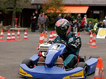 Die gepflegte Clubanlage auf dem Heroldsberg ist das Zentrum aller AMSC-Aktivitäten. Auf dem Reinhold-Schmitt-Platz finden Jahr für Jahr zahlreiche Veranstaltungen statt - so wie die Jugend-Kart-Wettbewerbe, die dort seit 27 Jahren beheimatet sind und immer wieder junge Talente hervorbringen. Foto: Karlheinz Franz