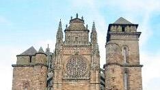 Ragt m&auml;chtig empor: die Kathedrale von Rodez.  Foto: Stadt Bamberg