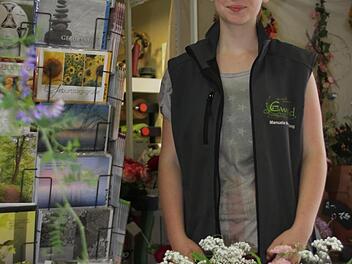 Stefanie Morand hat drei Jahre ihr Ausbildung bei der Gärtnerei Ewald in Mitwitz gemacht. Foto: Lisa Kieslinger