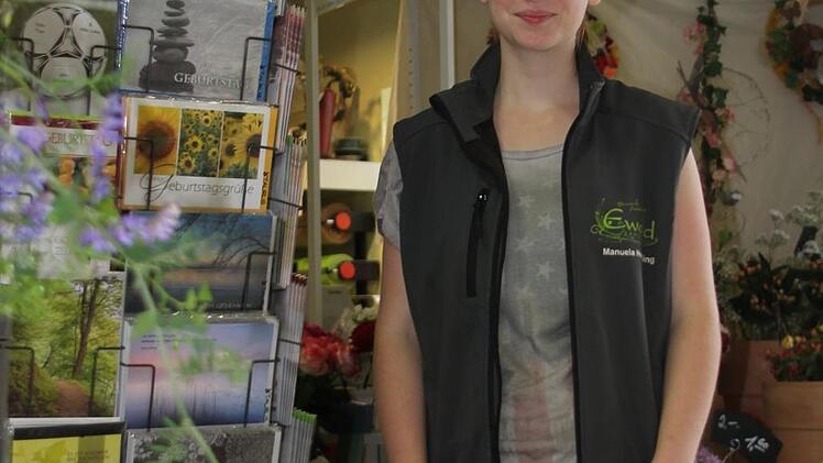 Stefanie Morand hat drei Jahre ihr Ausbildung bei der Gärtnerei Ewald in Mitwitz gemacht. Foto: Lisa Kieslinger