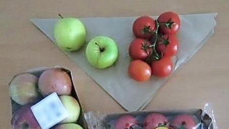 Beides ist im Angebot, der Verbraucher entscheidet: unverpackt oder umverpackt.  Foto: Wolfgang Aull/Landratsamt Ha&szlig;berge