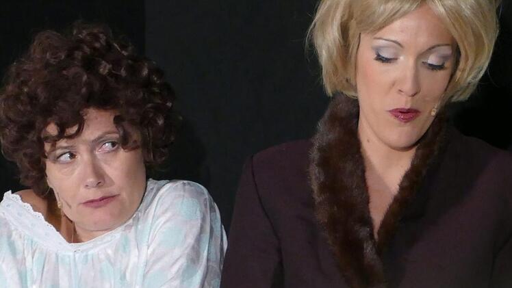 Edith und Marlene: zwei Frauen, die bei allem Erfolg am Leben zerbrachen und einsam starben.S. Schrüfer