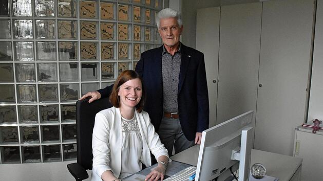 Franziska Schnitzer folgt Günther Trum, der in den Ruhestand geht, als Leiterin der Geschäftsstelle Haßfurt der Agentur für Arbeit nach. Foto: Ulrike Langer