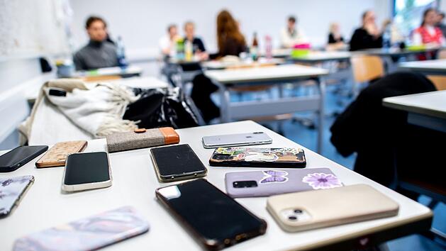 Smartphone in der Schule - was dafür und was dagegen spricht