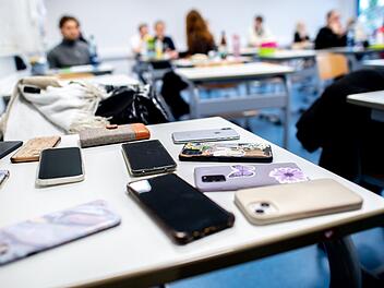 Smartphone in der Schule - was dafür und was dagegen spricht
