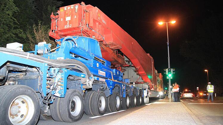 Schwertransporter Bamberg am 5. Mai 2015 Foto: Ferdinand Merzbach