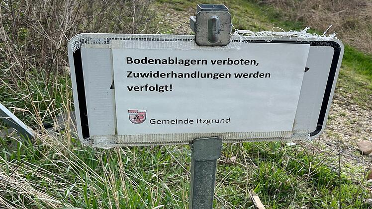 Bei Itzgrund Bauschutt abgelegt