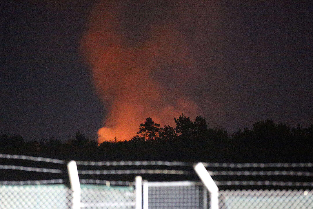 Munition detoniert bei nächtlichem Waldbrand