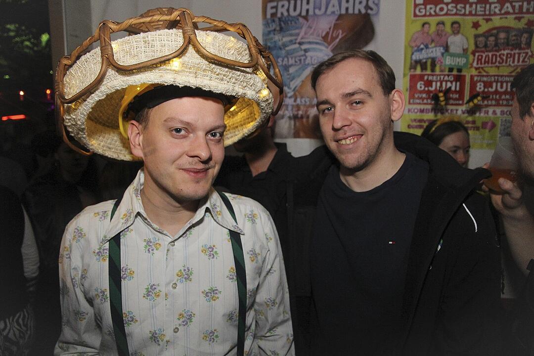 Super Stimmung beim Meeder Zeltfasching 2025!