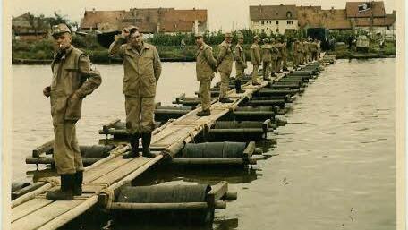 1961 wurde ein Steg über den Main gebaut