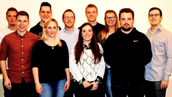 Der JU-Vorstand mit Gästen: Dominik Maar, Maximilian Stopfer, Tobias Husch, Anna Stanke, Daniel Schulz, Katharina Beck, Fabian Maar, Anna Warter, Maximilian Maar und Nico Kauper (v. l.) Foto: Johanna Blum